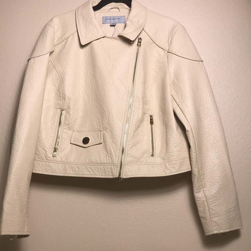 Andrew Marc NEW Faux Leather Moto Jacket Beige - Picture 3 of 5